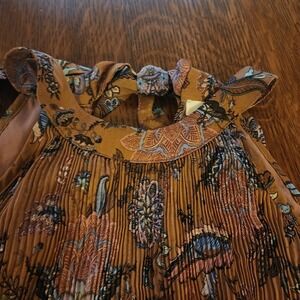 Mystree Women's Multicolor Floral Pleated‎ Halter Top Size Small Bow Elevated